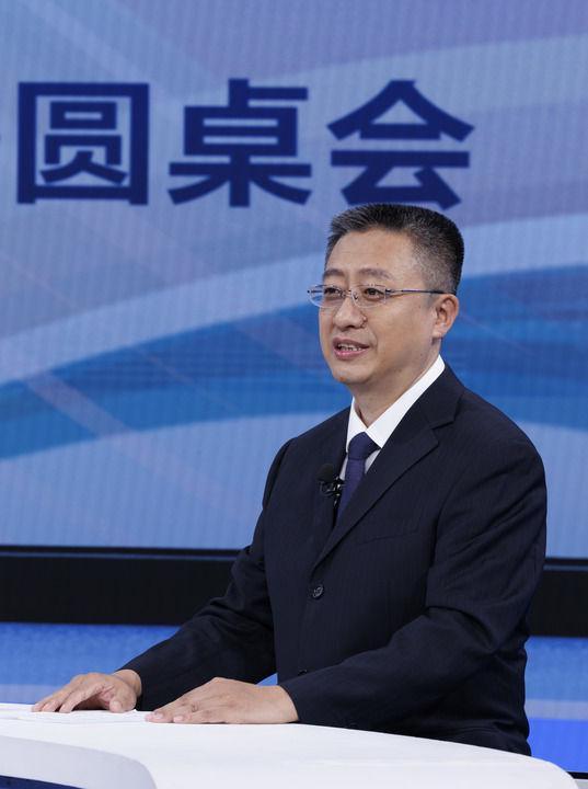 的确定性应对各种不确定性——中国经济圆桌会聚焦“四稳”开元ky棋牌中国经济圆桌会·新华全媒头条以高质量发展(图4)